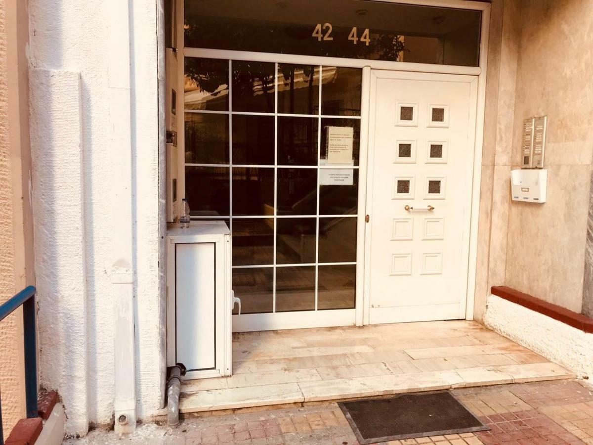 شقة Renovated And Cool Flat In Ideal Location أثينا المظهر الخارجي الصورة