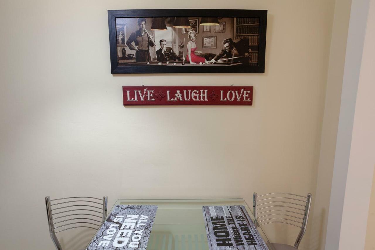 شقة Renovated And Cool Flat In Ideal Location أثينا المظهر الخارجي الصورة