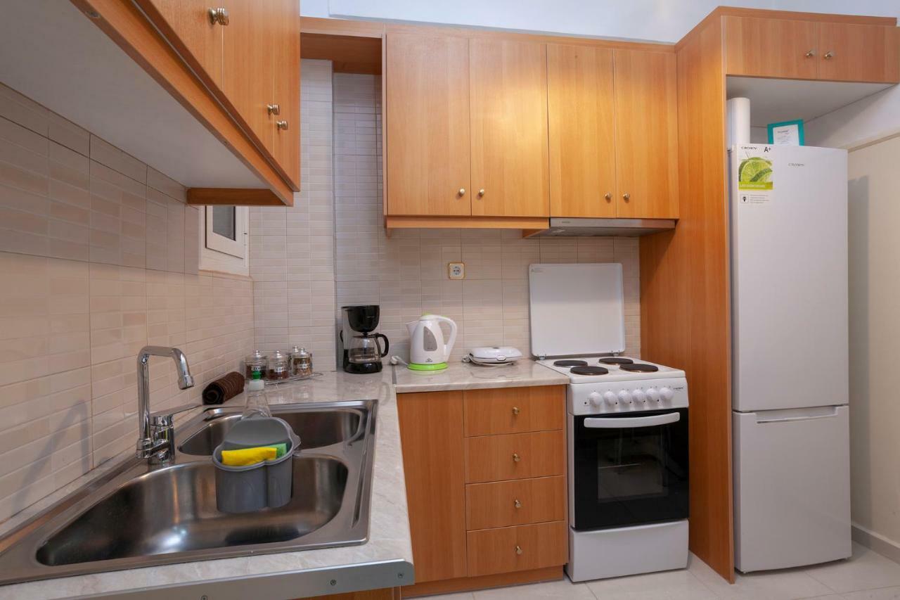 شقة Renovated And Cool Flat In Ideal Location أثينا المظهر الخارجي الصورة