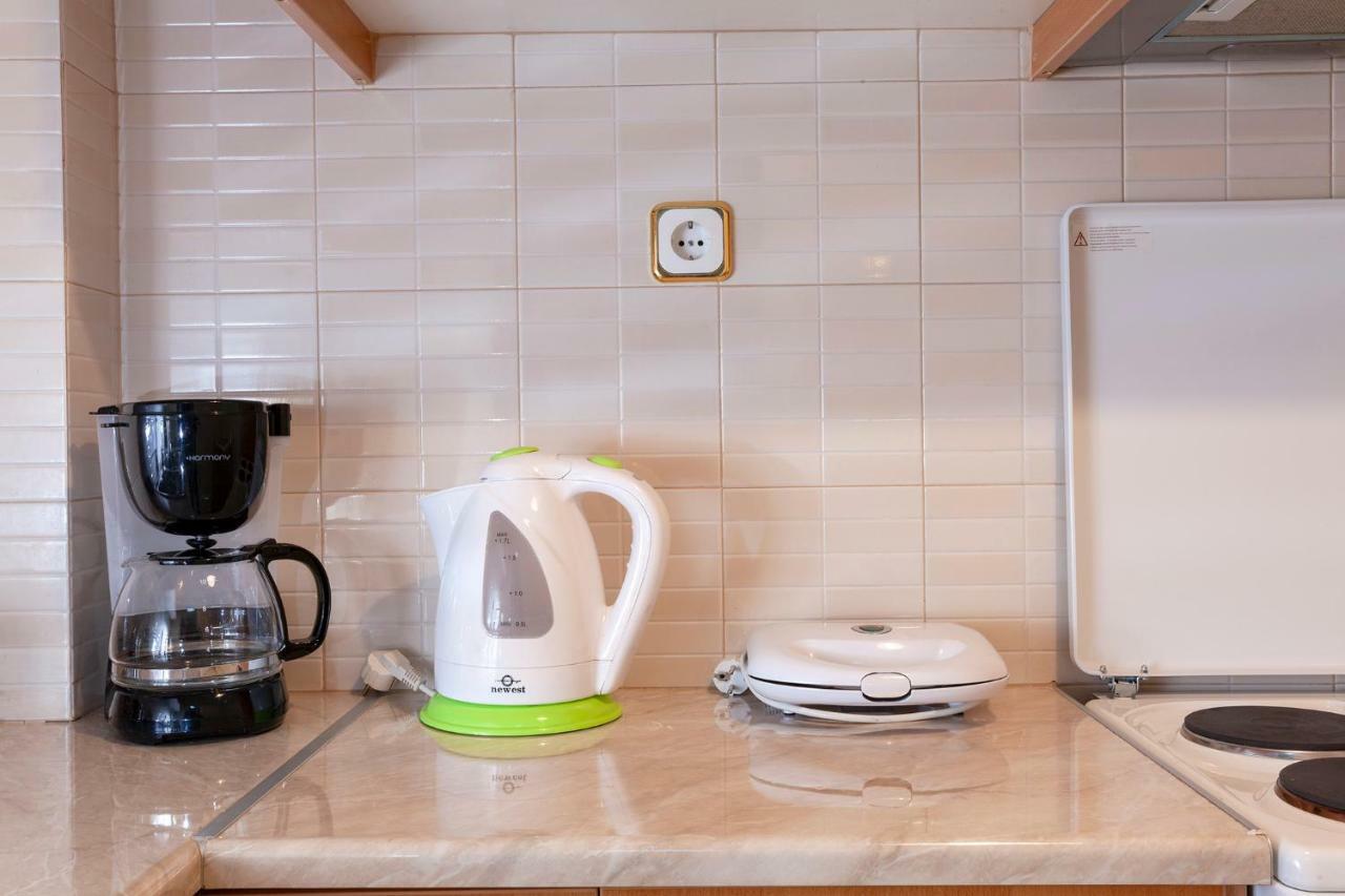 شقة Renovated And Cool Flat In Ideal Location أثينا المظهر الخارجي الصورة